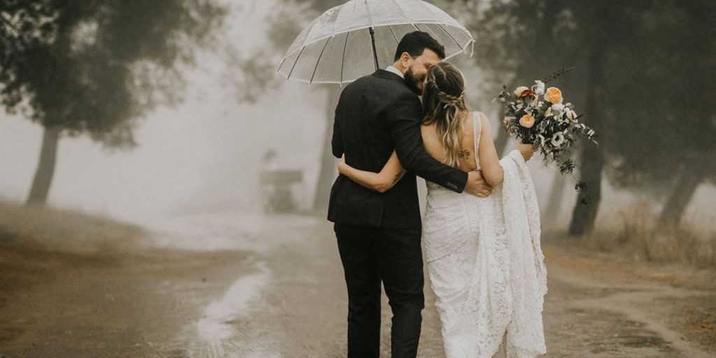 photo mariage avec parapluie